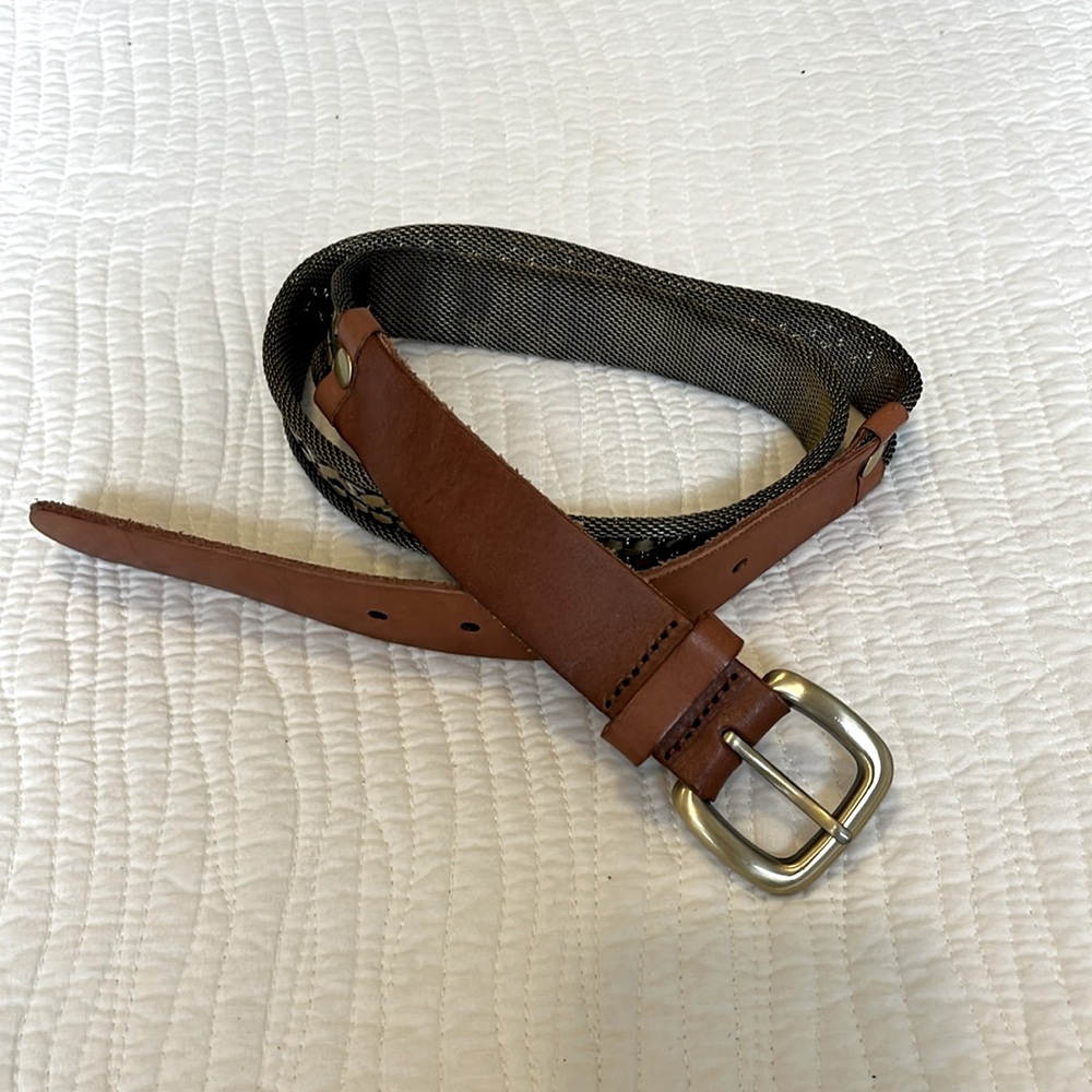 🤎🆕 NWOT Danier Leather/Metallic Belt